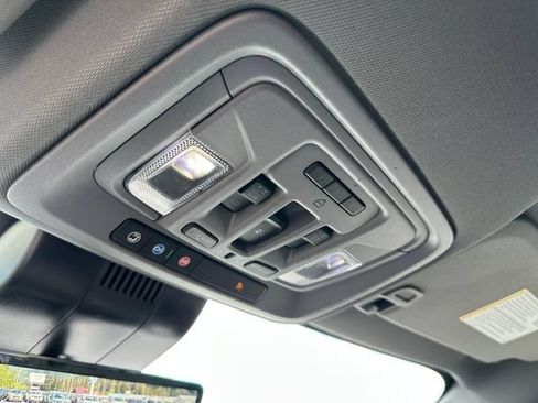 Used 2025 GMC Sierra 1500 Denali AWD/4WD image 18
