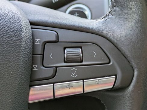 Used 2023 Cadillac XT4 Premium Luxury w/ Technology Package image 32