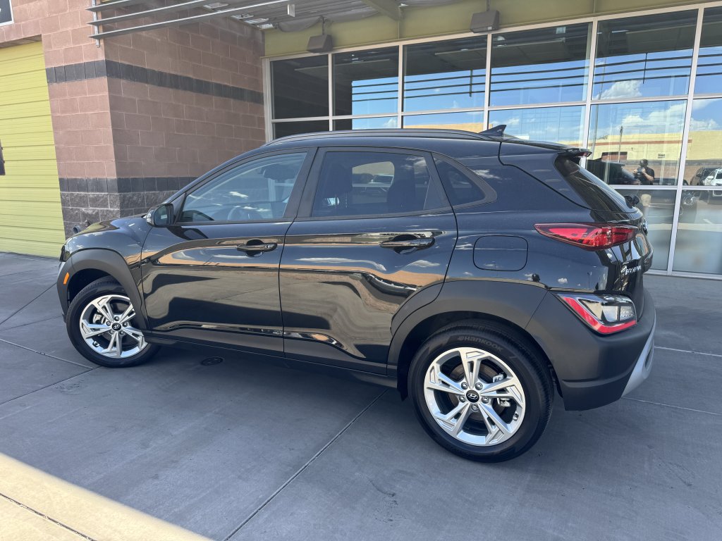 Used 2023 Hyundai Kona SEL w/ Cargo Package AWD/4WD image 5