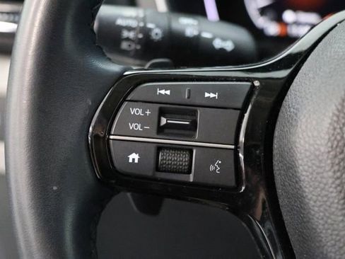 Used 2023 Honda Pilot Touring image 19