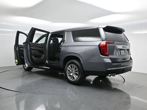 Used 2022 GMC Yukon XL Denali AWD/4WD image 51