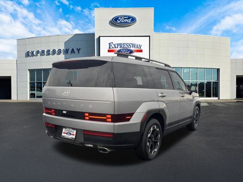 Used 2025 Hyundai Santa Fe SEL image 6