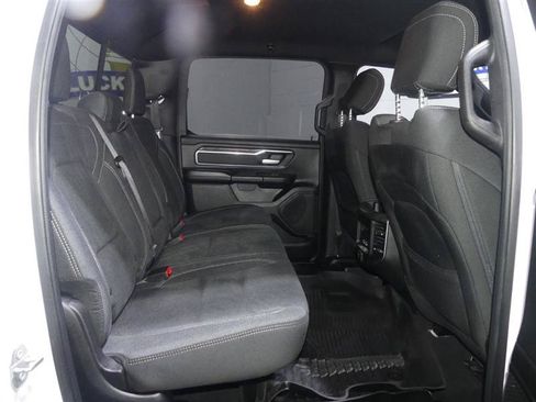 Used 2019 RAM 1500 Big Horn AWD/4WD image 26