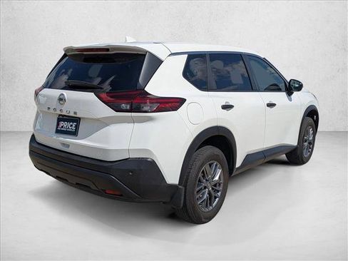 Used 2021 Nissan Rogue S image 5