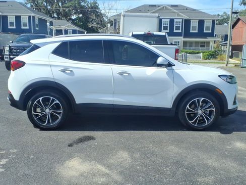 Used 2021 Buick Encore GX Essence w/ Advanced Technology Package FWD image 6