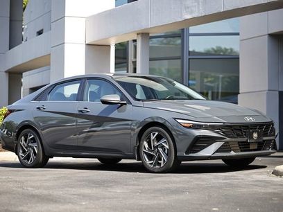 Certified 2025 Hyundai Elantra Limited