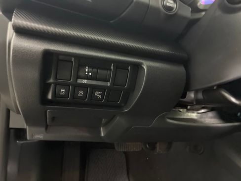 Used 2023 Subaru Crosstrek 2.0i Premium image 18