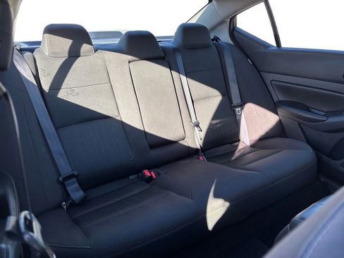 Used 2024 Nissan Altima 2.5 SV image 23