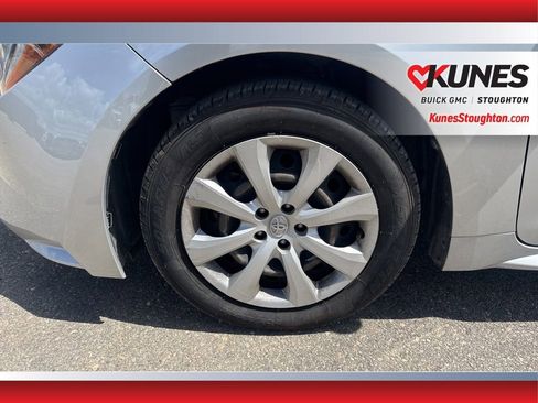 Used 2022 Toyota Corolla LE FWD image 14
