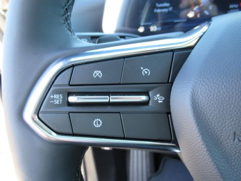 New 2026 Chevrolet Equinox LT image 21