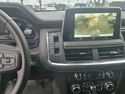 Used 2024 GMC Yukon SLE w/ Max Trailering Package image 13