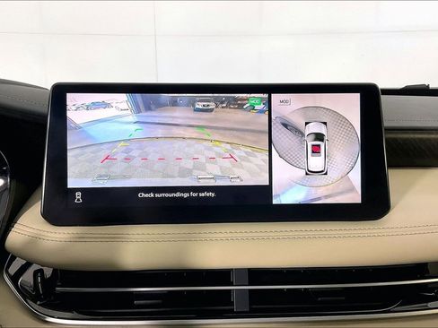 Used 2023 INFINITI QX60 Sensory w/ Vision Package AWD/4WD image 31