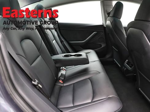 Used 2023 Tesla Model 3 Standard Range image 17