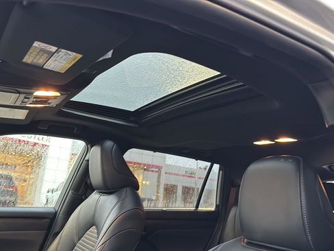 Certified 2024 Toyota Highlander XSE image 27