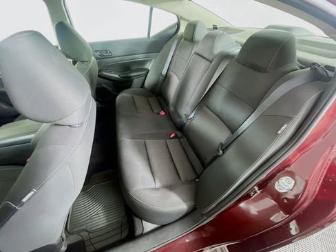 Used 2025 Nissan Altima 2.5 SV FWD image 23
