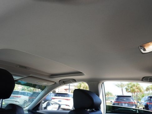 Used 2019 Honda Accord Touring image 34