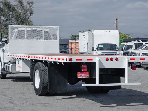Used 2016 Ford F650 2WD Regular Cab Super Duty image 6
