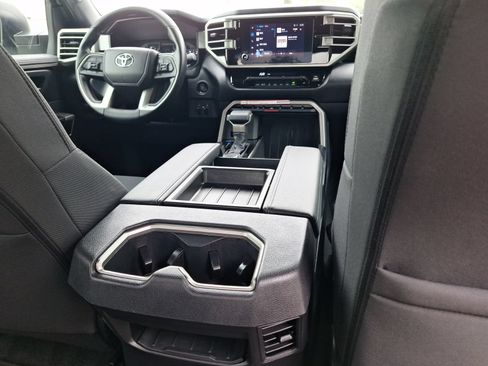 Used 2026 Toyota Tundra SR5 AWD/4WD image 32