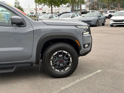 Certified 2025 Nissan Frontier PRO-4X w/ Pro Premium Package AWD/4WD image 9
