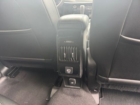 Used 2024 Jeep Compass Latitude image 22