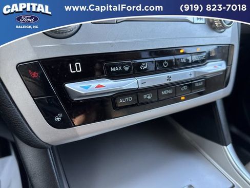 Used 2021 Ford Explorer XLT w/ Equipment Group 202A RWD image 29
