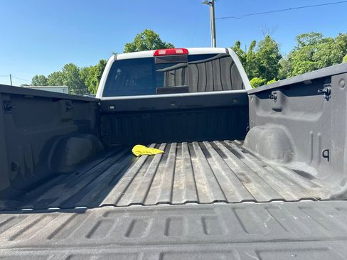 Used 2018 GMC Sierra 1500 SLT w/ SLT Premium Package AWD/4WD image 19