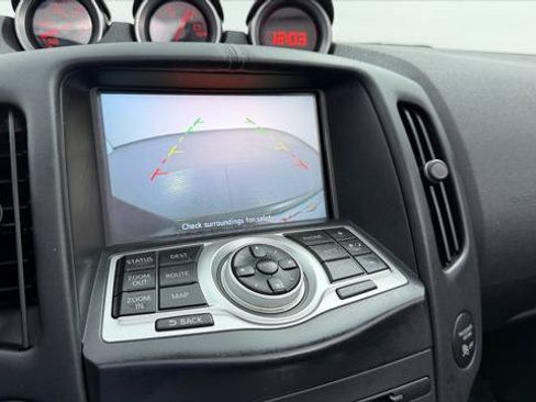 Used 2019 Nissan 370Z Touring Sport RWD image 25
