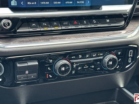 Certified 2024 Chevrolet Silverado 1500 LTZ w/ LTZ Premium Package image 24