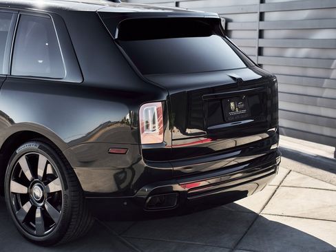 Used 2019 Rolls-Royce Cullinan image 10
