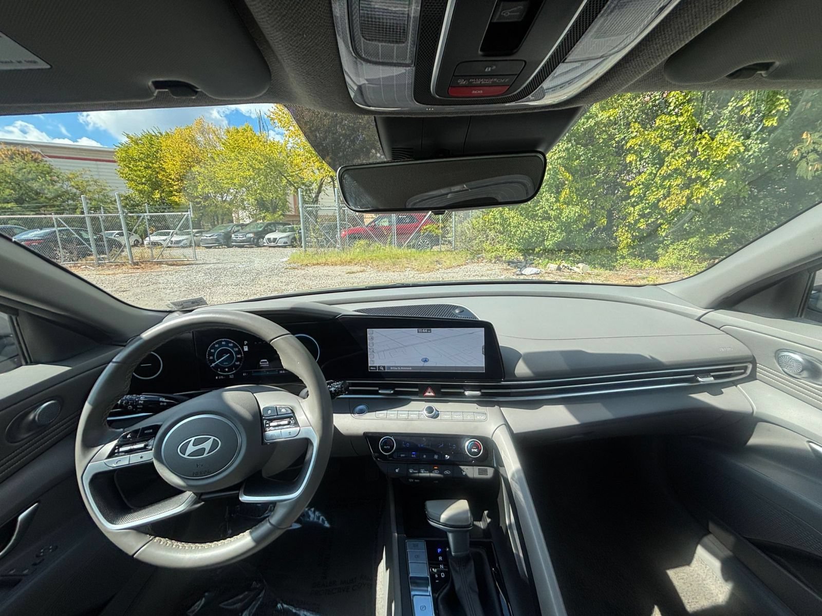 Used 2025 Hyundai Elantra SEL FWD image 34