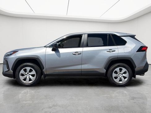 Used 2024 Toyota RAV4 LE AWD/4WD image 5
