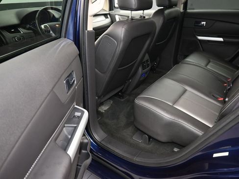 Used 2011 Ford Edge Sport w/ Driver Entry Pkg image 12
