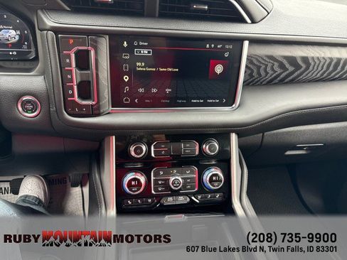 Used 2024 GMC Yukon Denali AWD/4WD image 17