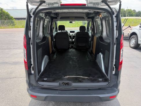 Used 2015 Ford Transit Connect XL FWD image 21