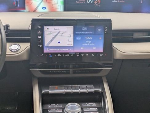 Used 2024 Lincoln Nautilus Premier w/ Equipment Group 102A image 16