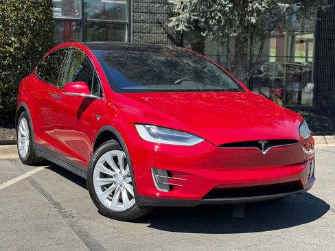 Used 2017 Tesla Model X 100D image 7