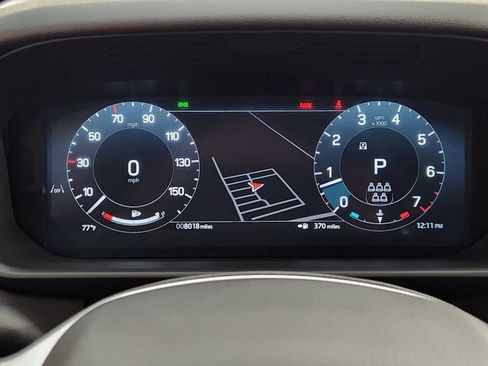 Used 2025 Land Rover Discovery S image 15