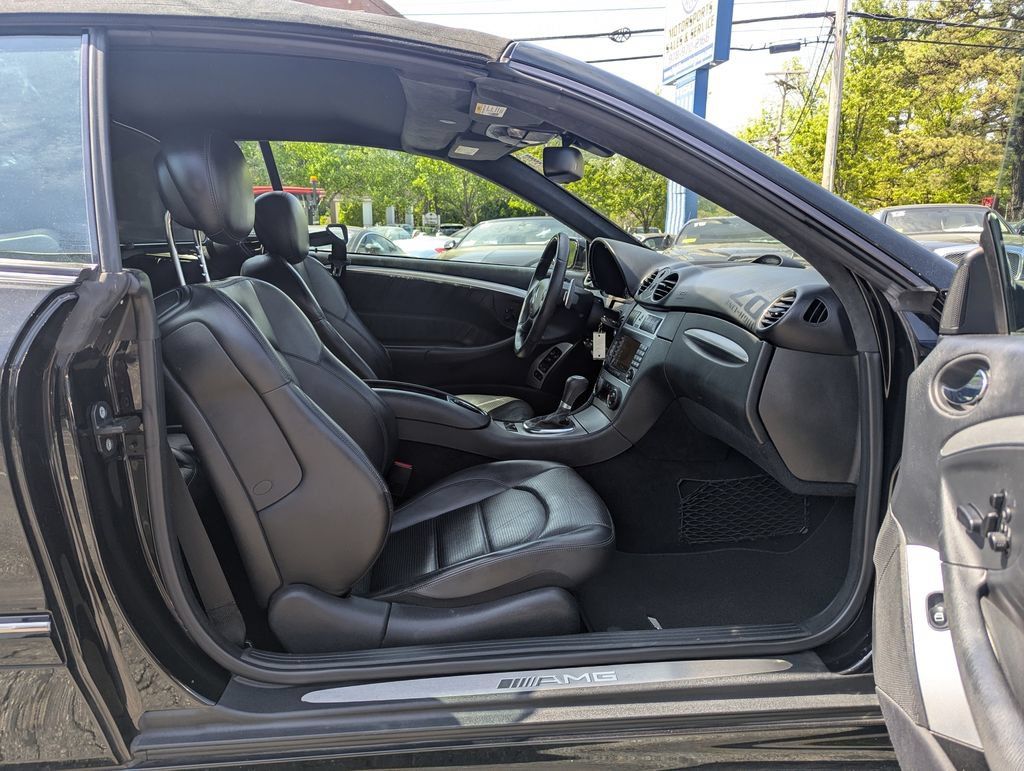 Used 2007 Mercedes-Benz CLK 63 AMG Cabriolet image 32