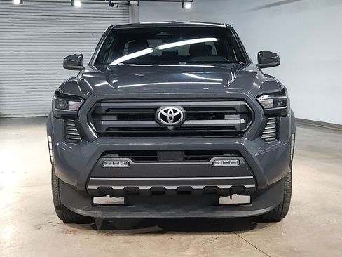 Certified 2025 Toyota Tacoma SR5 image 2