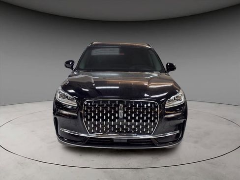 New 2025 Lincoln Corsair Reserve w/ Equipment Group 202A AWD/4WD image 2