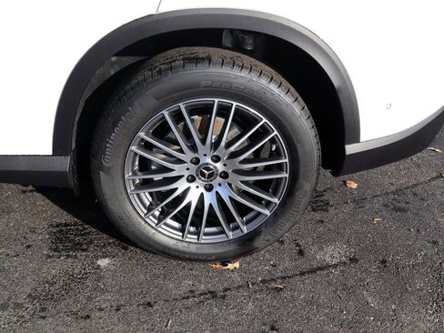 New 2026 Mercedes-Benz GLC 300 4MATIC image 9