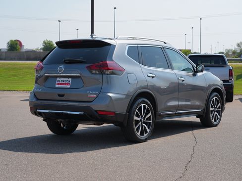 Used 2020 Nissan Rogue S AWD/4WD image 3