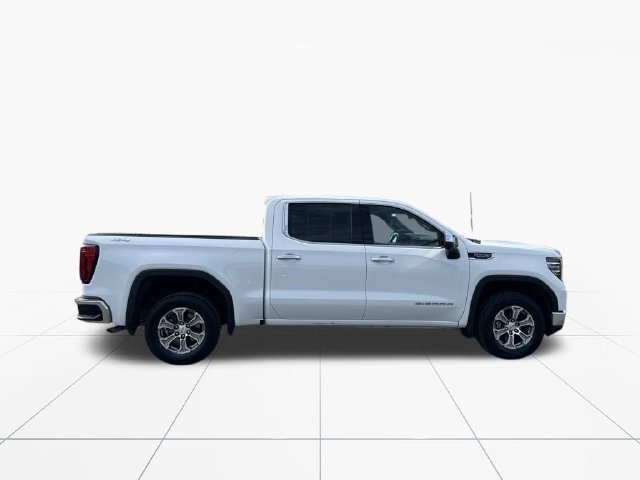 Used 2025 GMC Sierra 1500 SLT AWD/4WD image 9