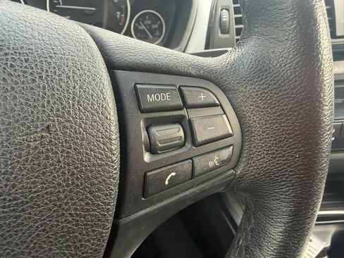 Used 2018 BMW 320i xDrive Sedan w/ Convenience Package image 14