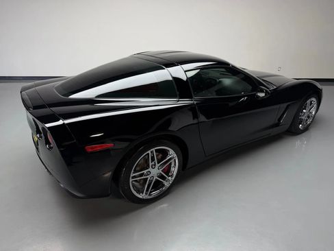 Used 2013 Chevrolet Corvette Coupe w/ 3LT Preferred Equipment Group RWD image 38