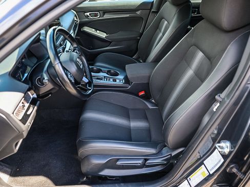 Certified 2025 Honda Civic Sport image 9