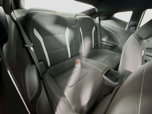 Used 2020 Chevrolet Camaro LT RWD image 29