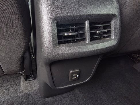 Used 2020 Chevrolet Equinox LT image 25