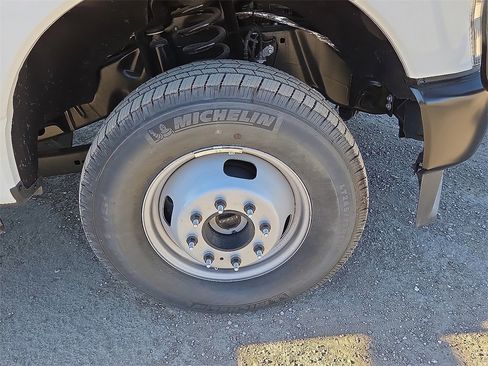 New 2025 Ford F350 XL image 9