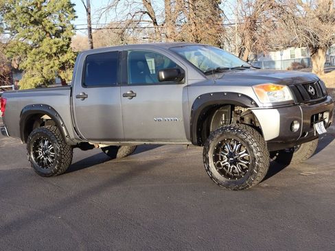 Used 2014 Nissan Titan S image 2